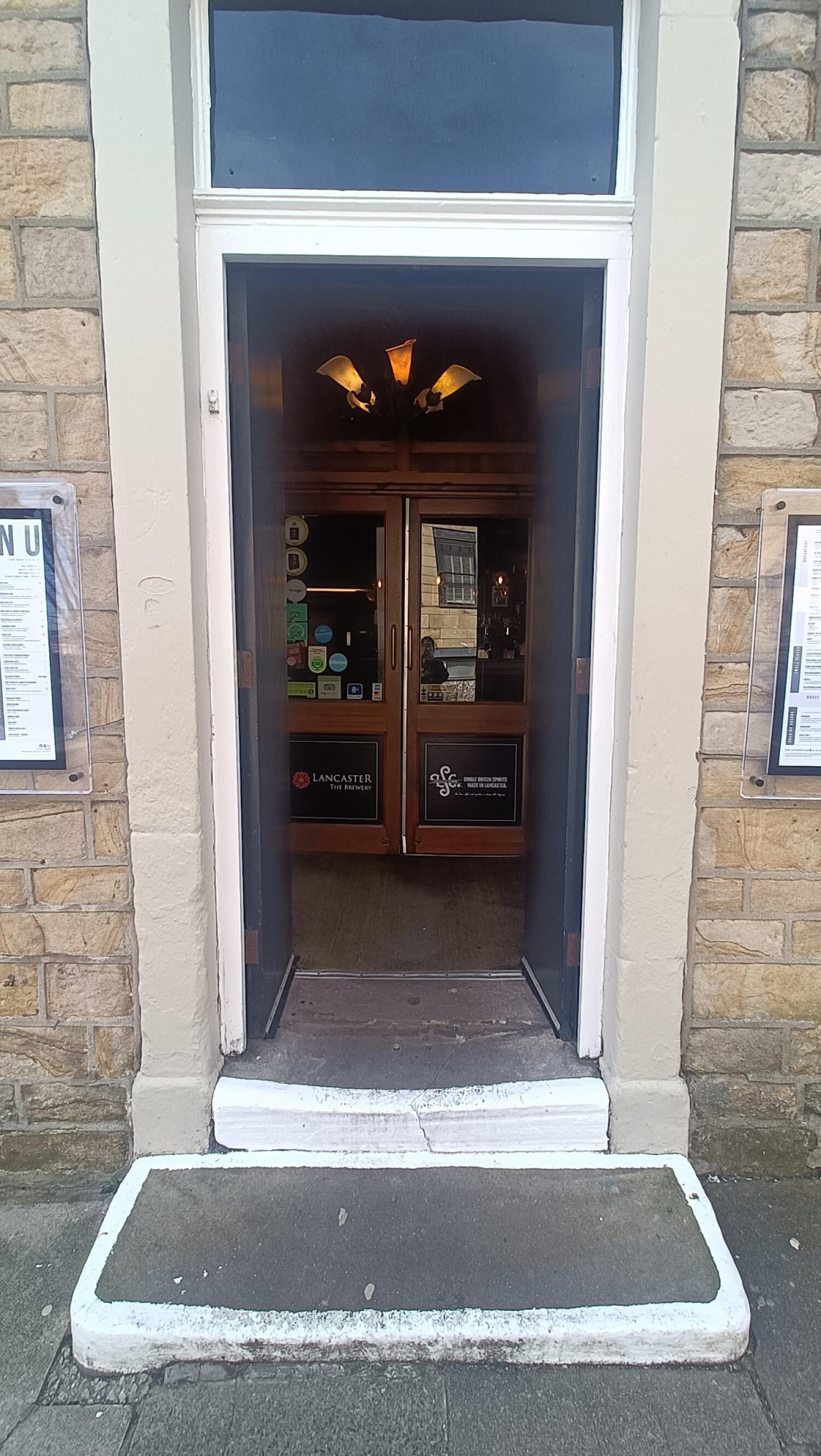 The Sun Hotel & Bar
