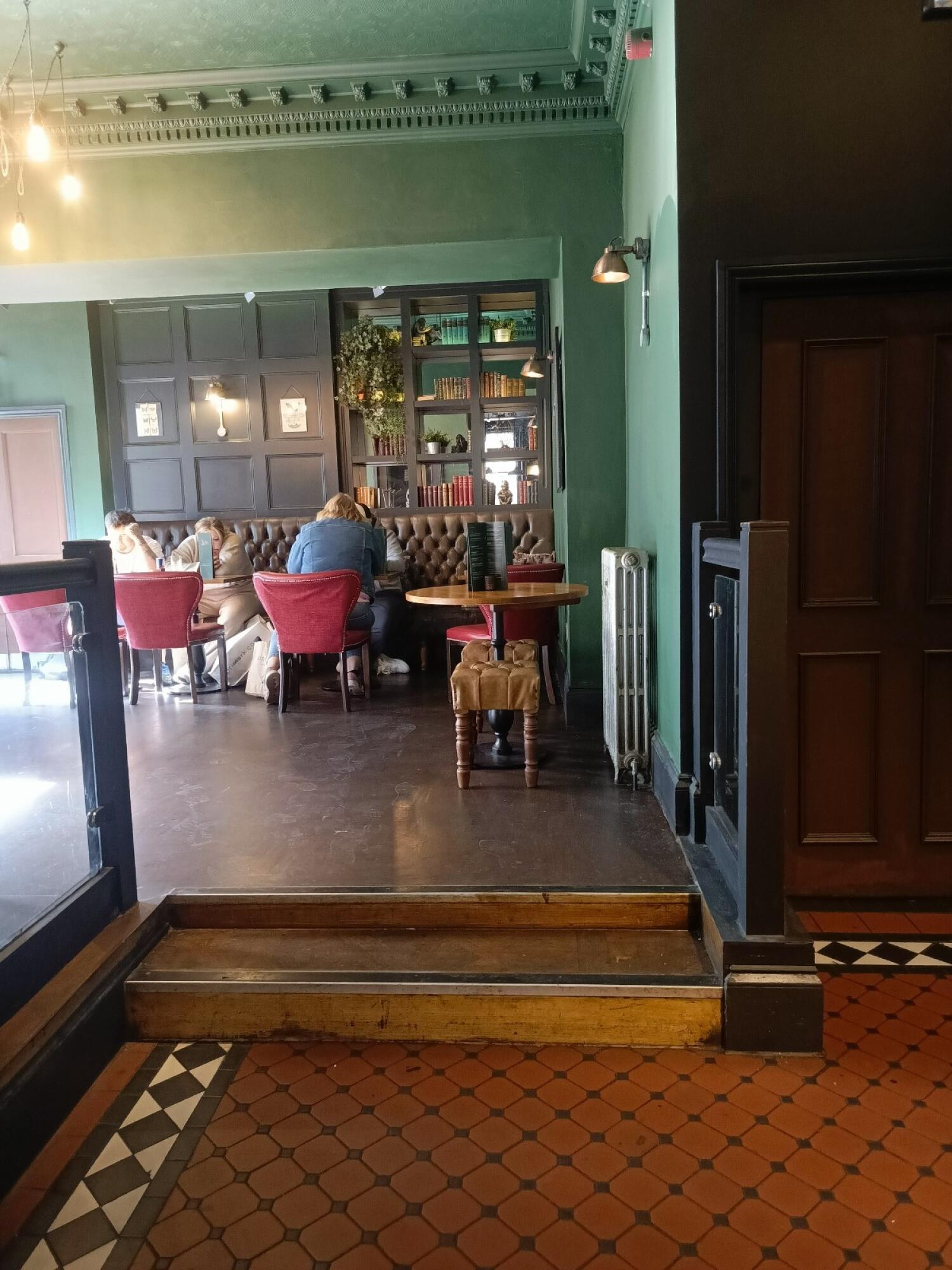 Indoor - Side space