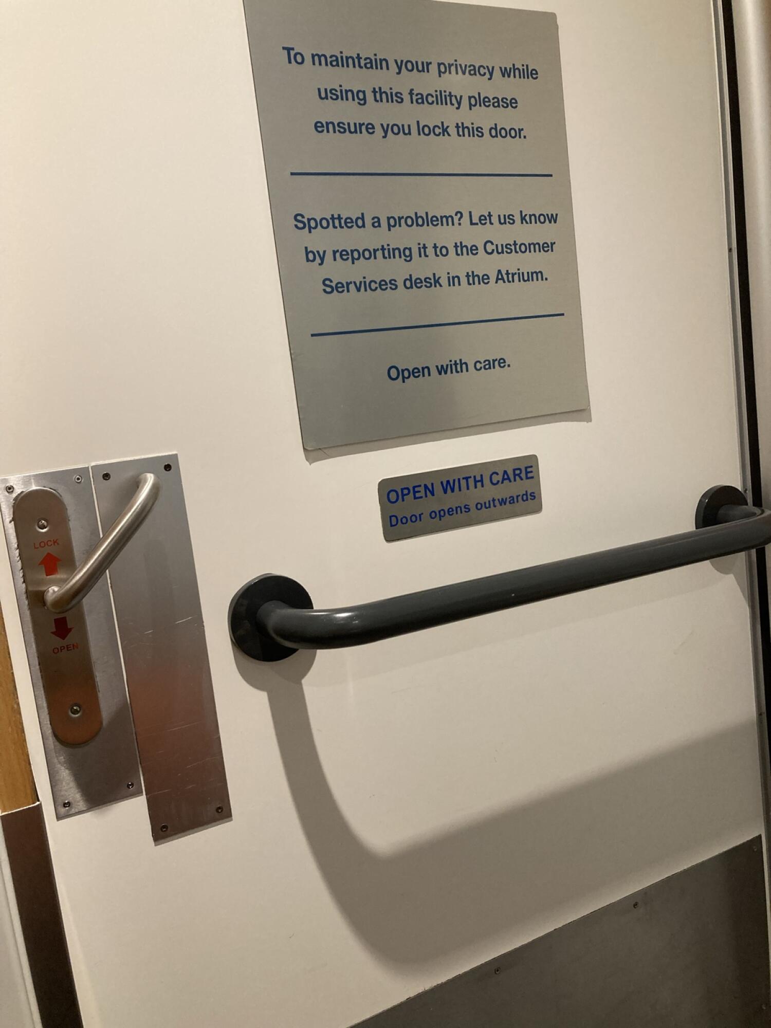 Wheelchair-accessible bathroom