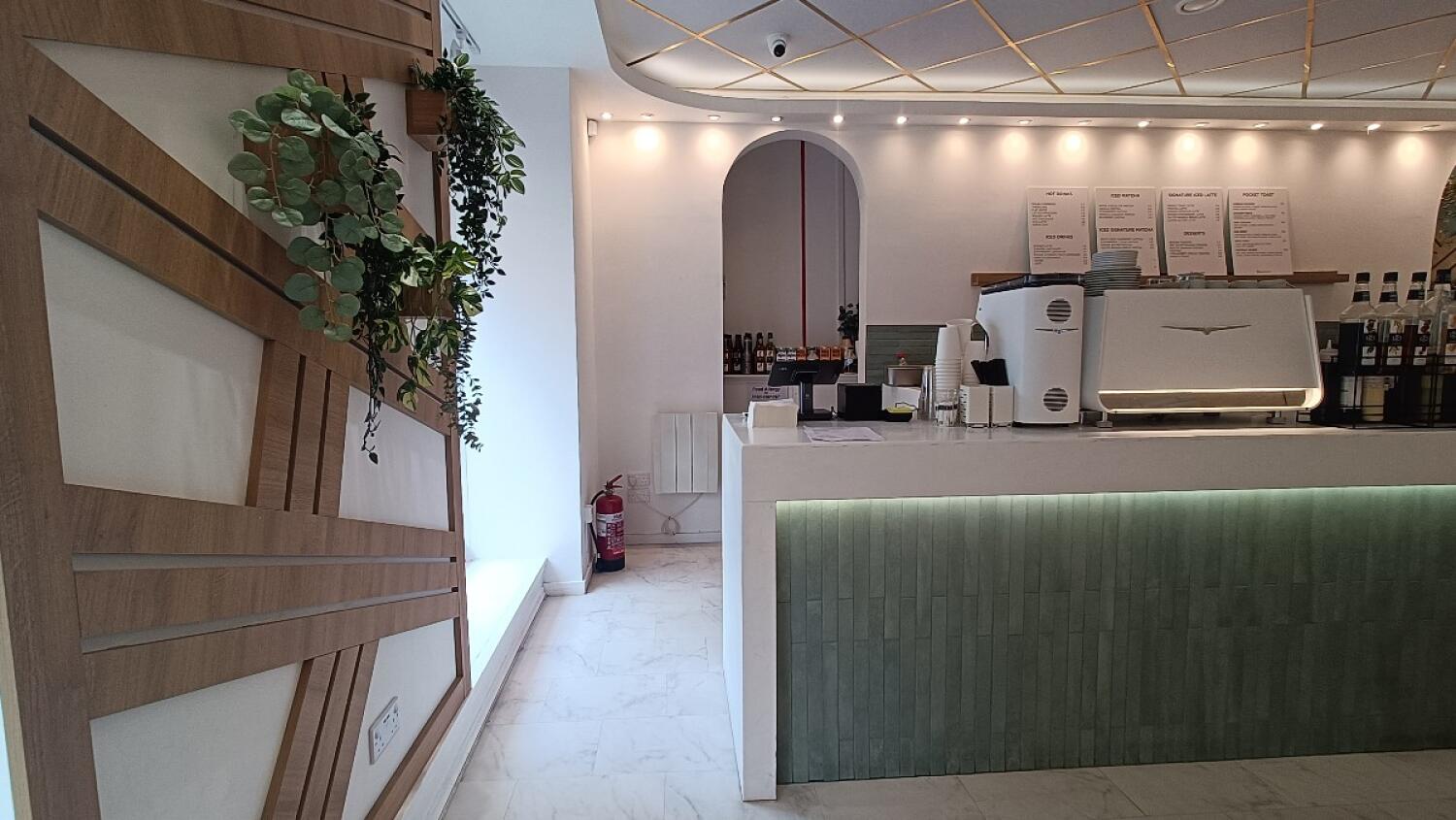 Indoor – Front space