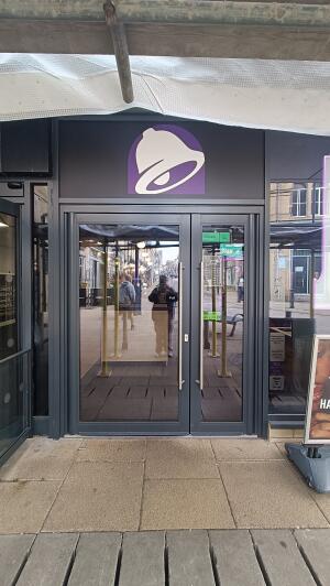 Photo of Taco Bell Huddersfield