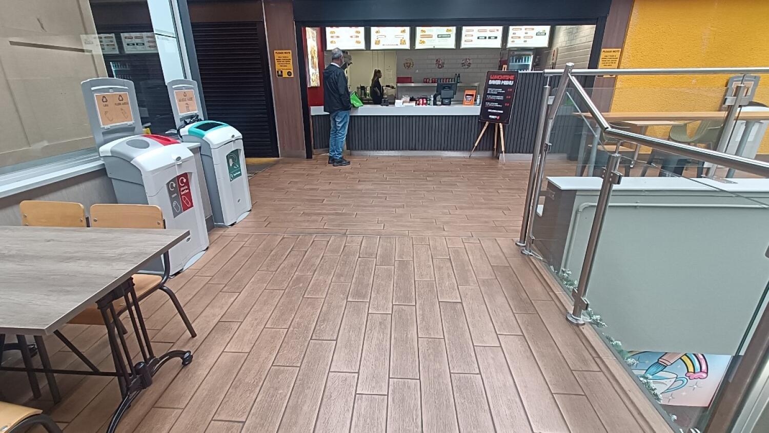 Indoor – Front space