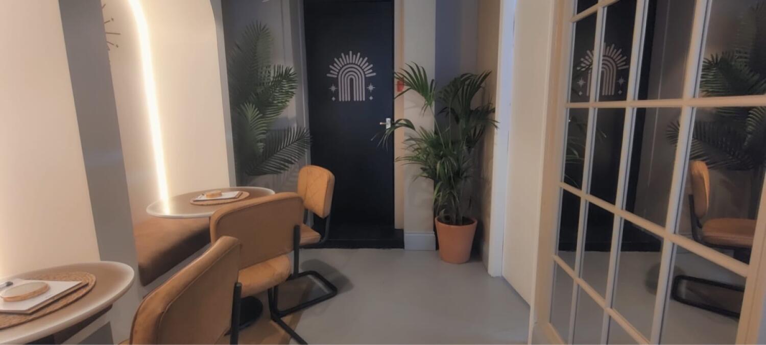 Indoor - Back space