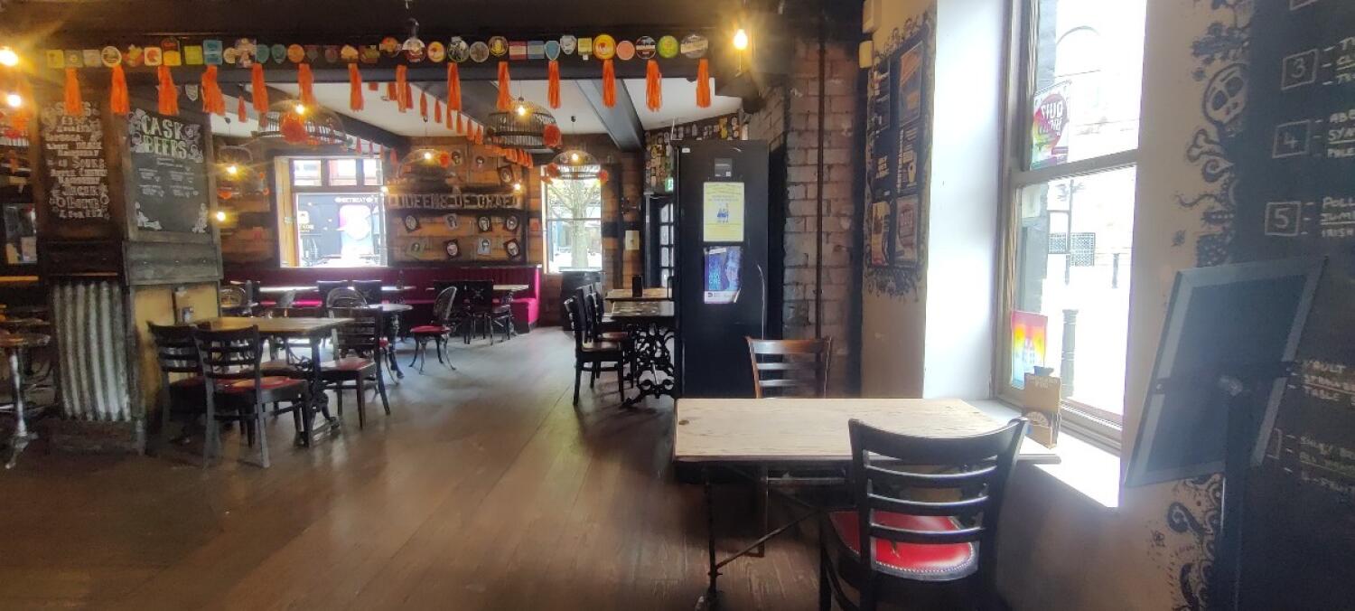 Indoor – Front space