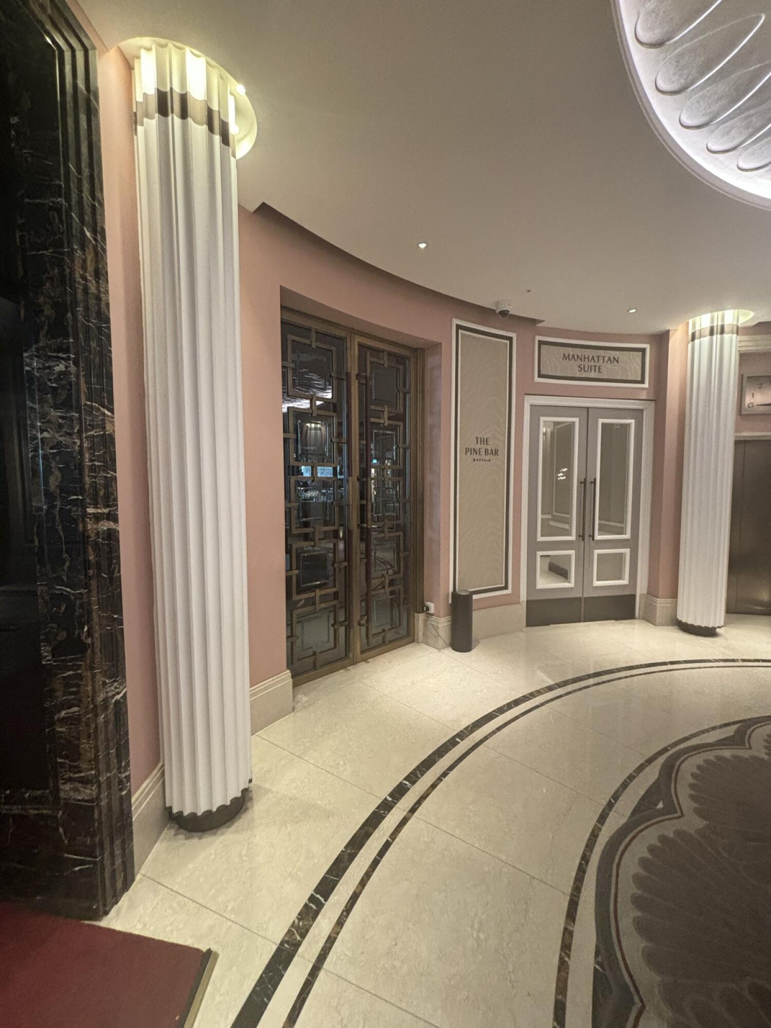 The Pine Bar - Mayfair
