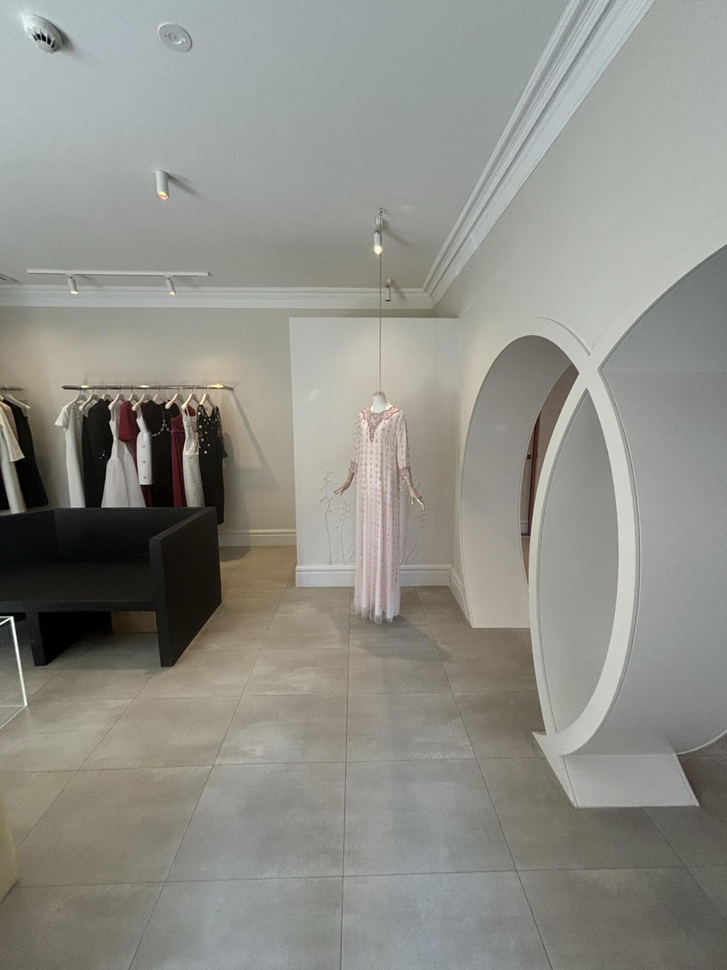 Indoor – Front space