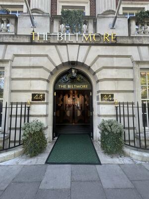 Photo of Café Biltmore Restaurant and Terrace - Mayfair