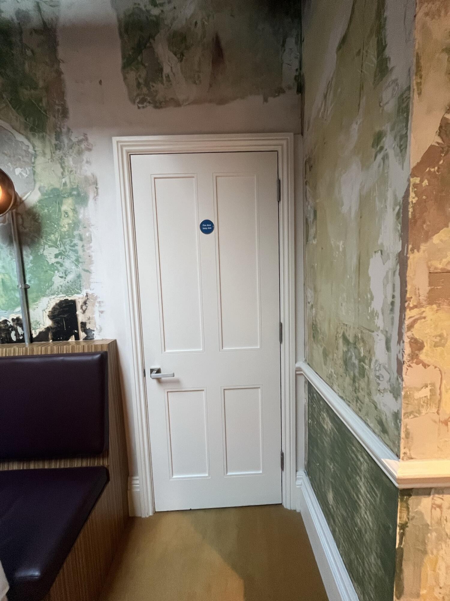 Non wheelchair-accessible bathroom
