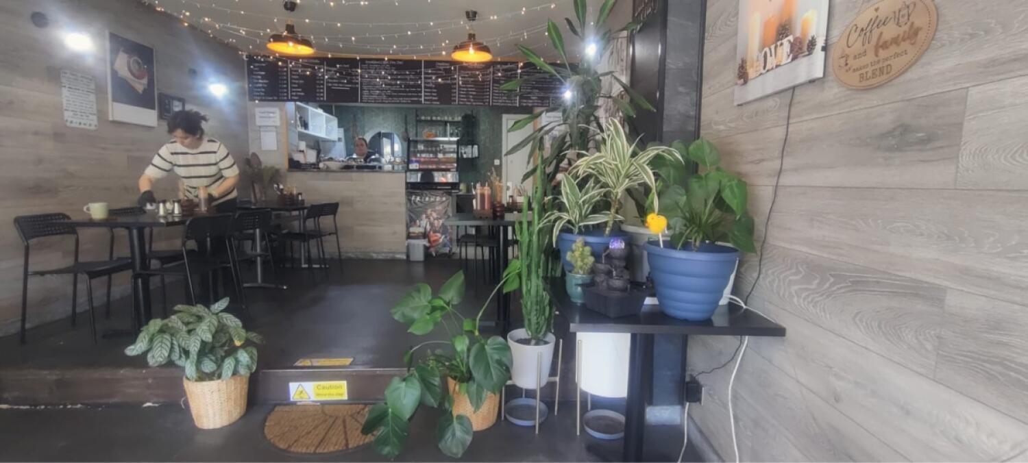 Indoor – Front space