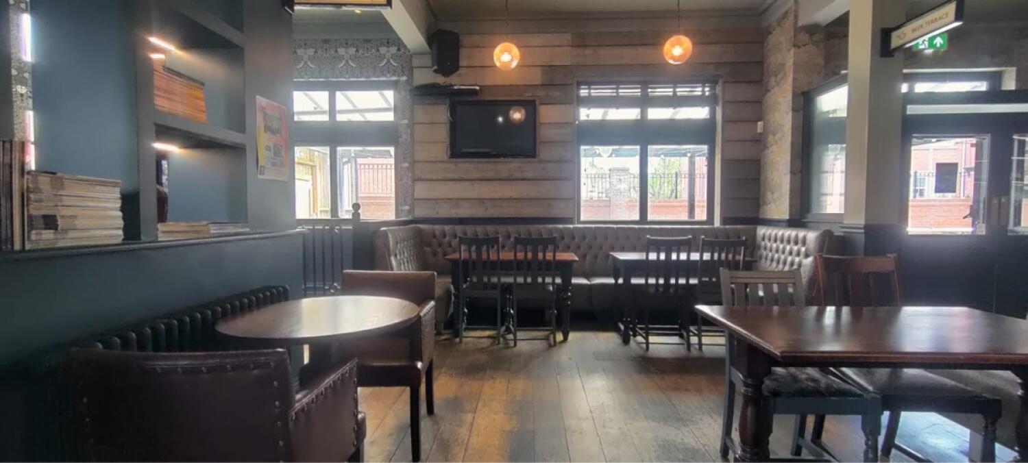 Indoor – Front space