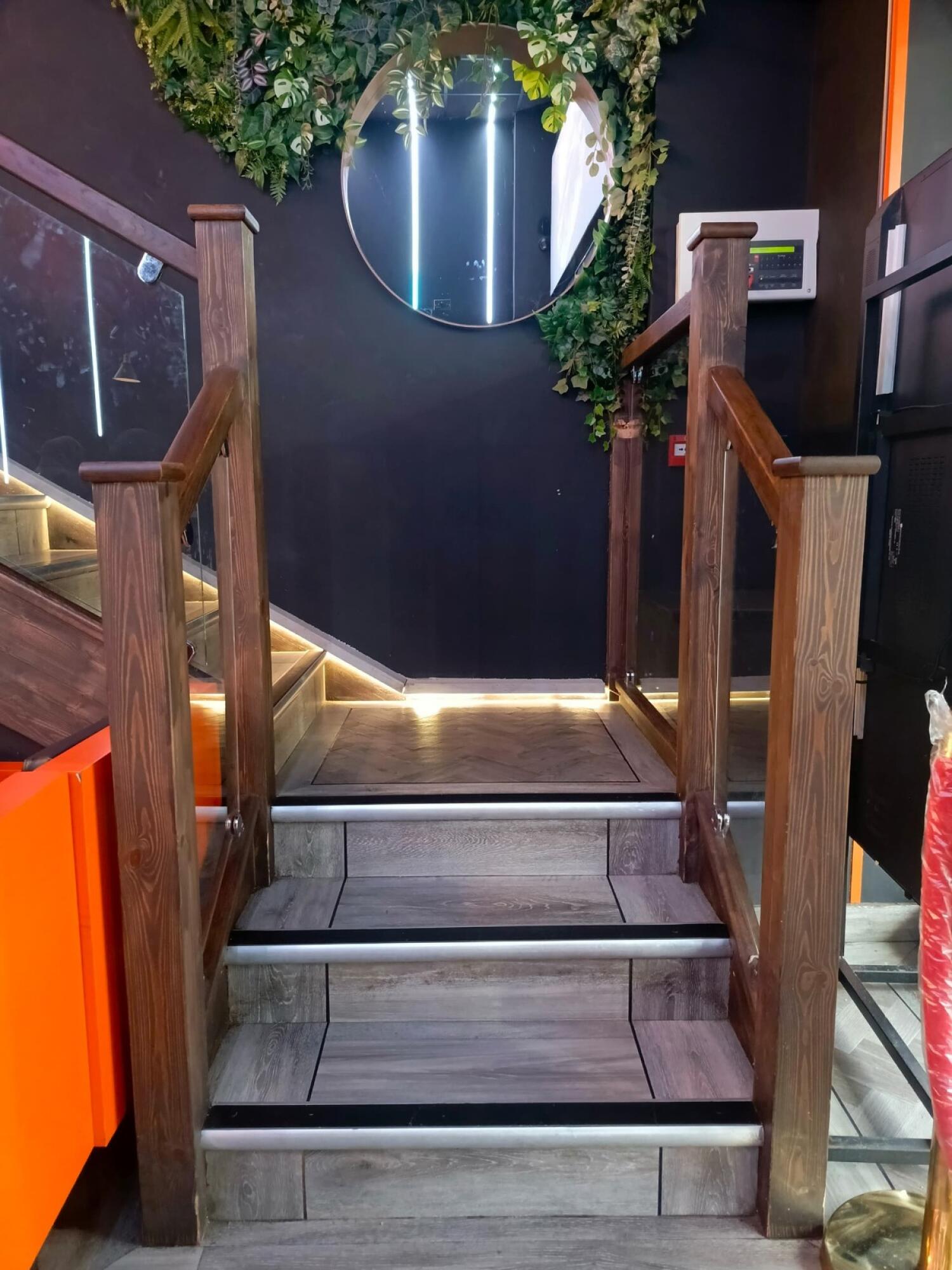 Indoor – Upstairs space