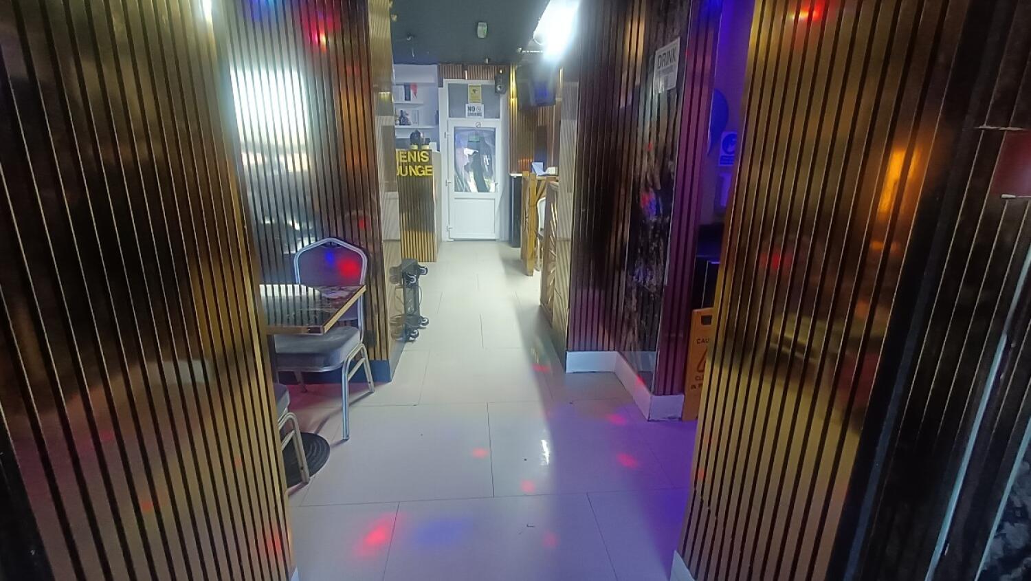 Indoor – Front space