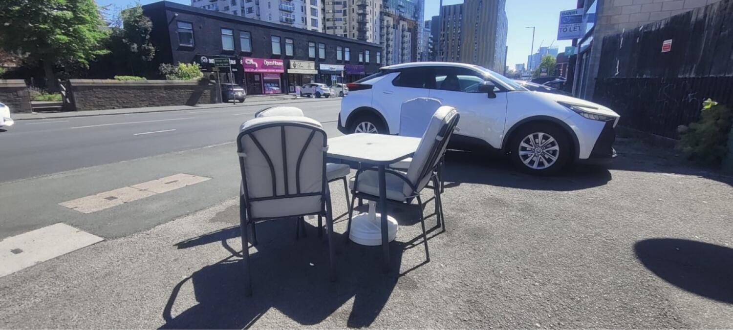 Outdoor – Front or street space