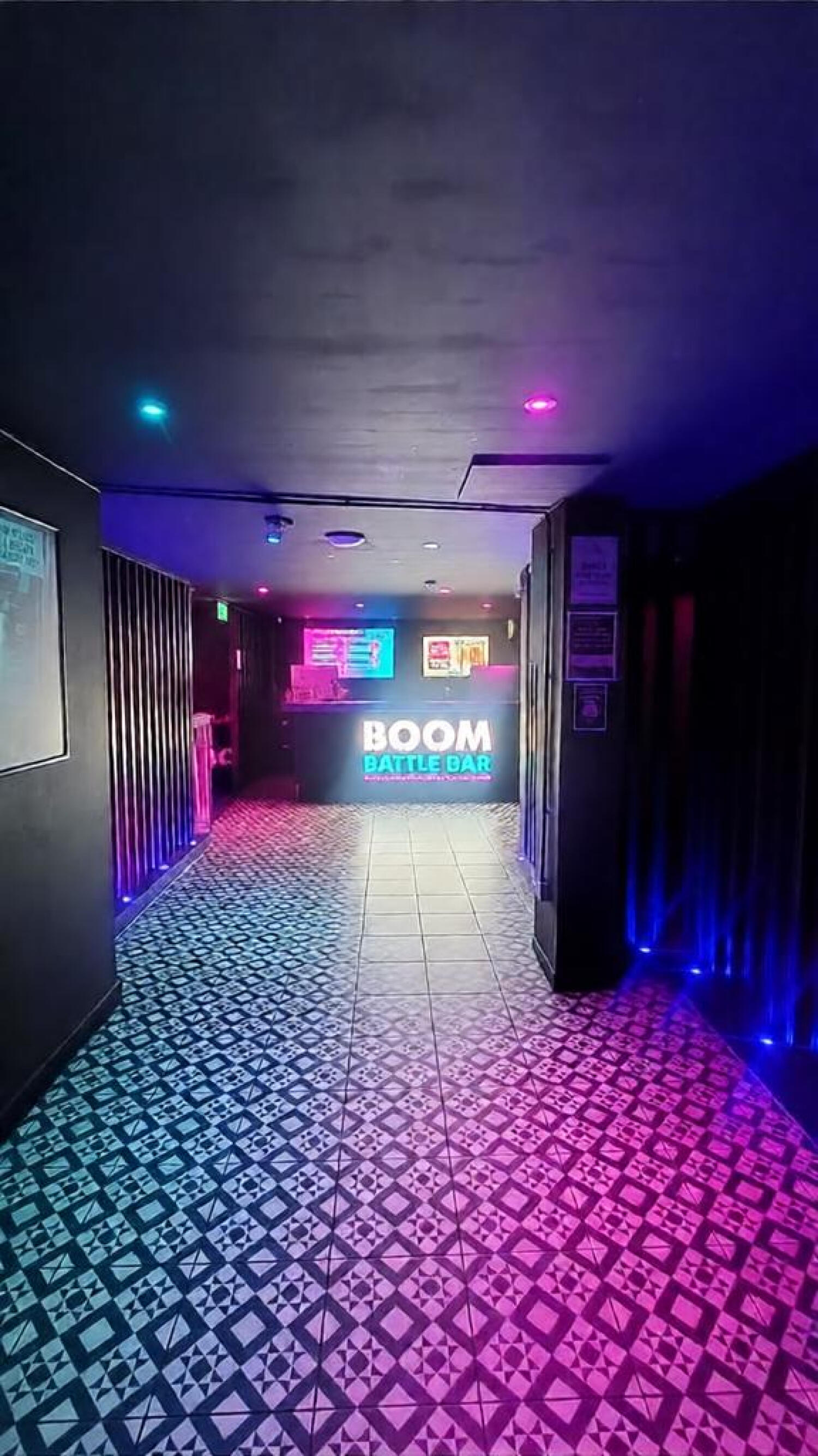 Indoor – Front space