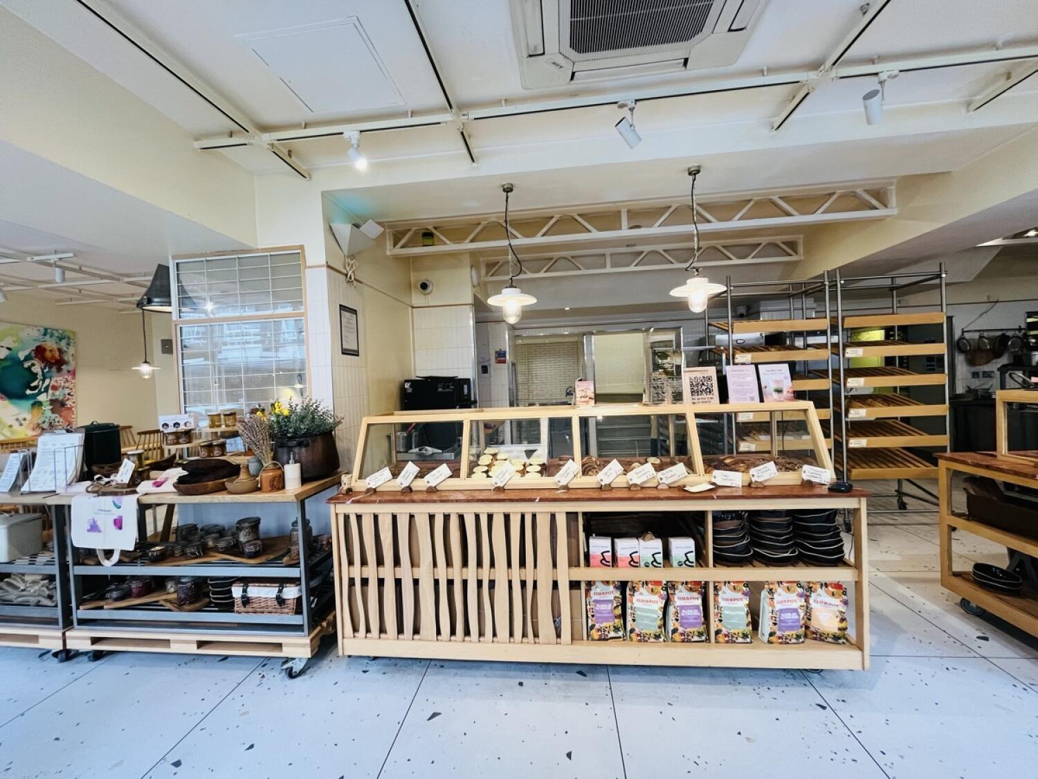 Indoor – Front space