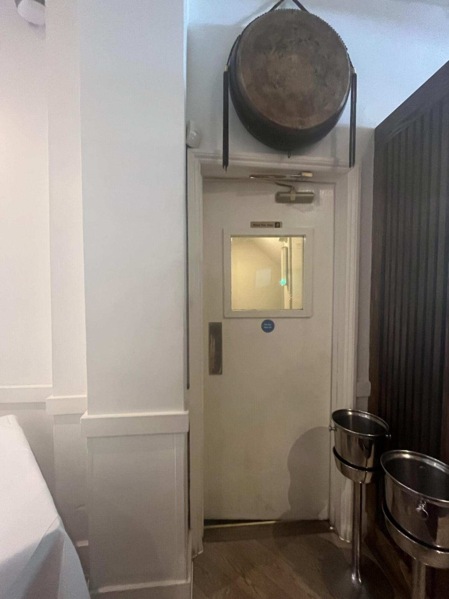 Non wheelchair-accessible bathroom