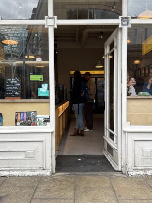 Door opens inwards from left to right.