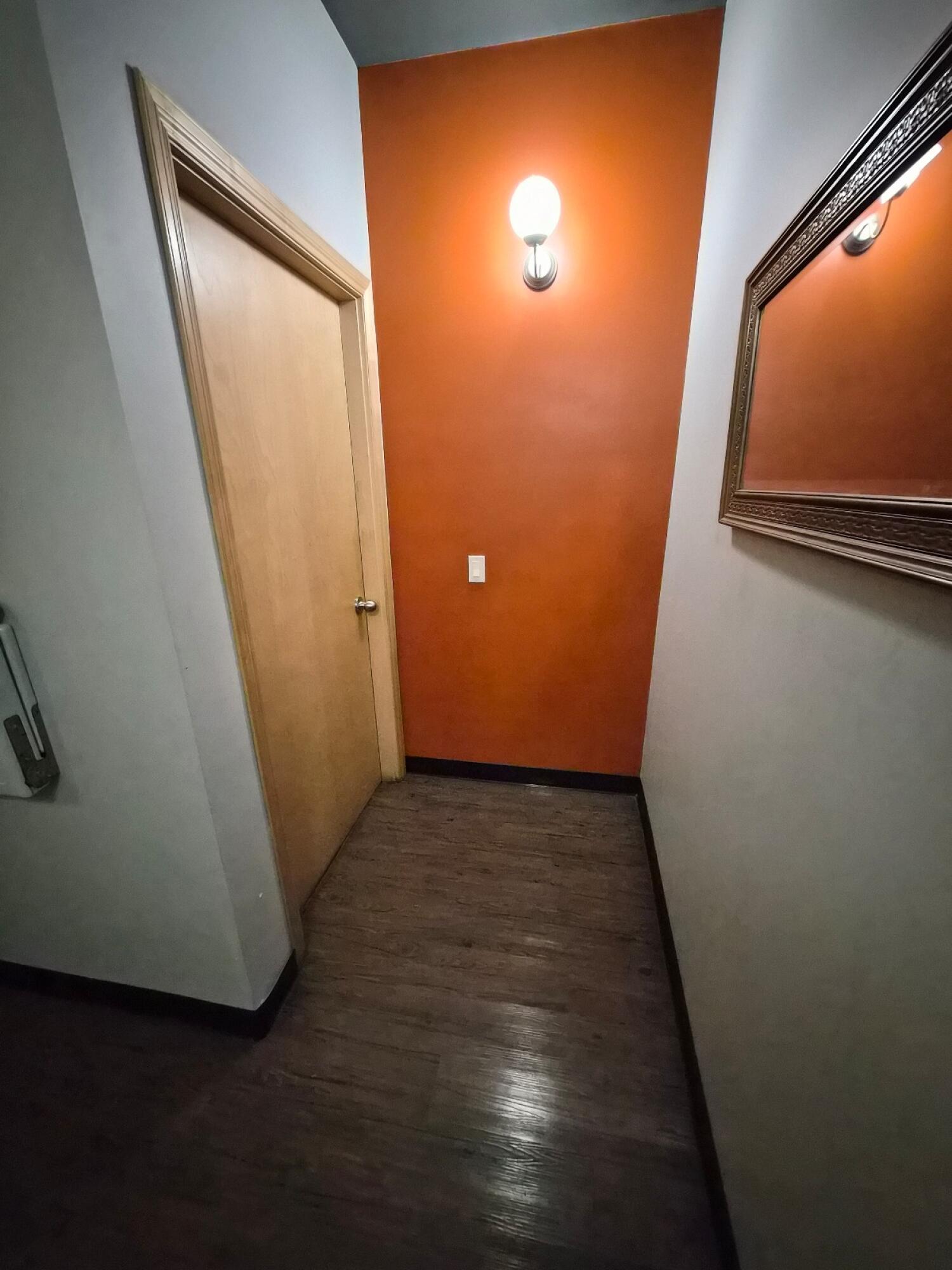 Wheelchair-accessible bathroom