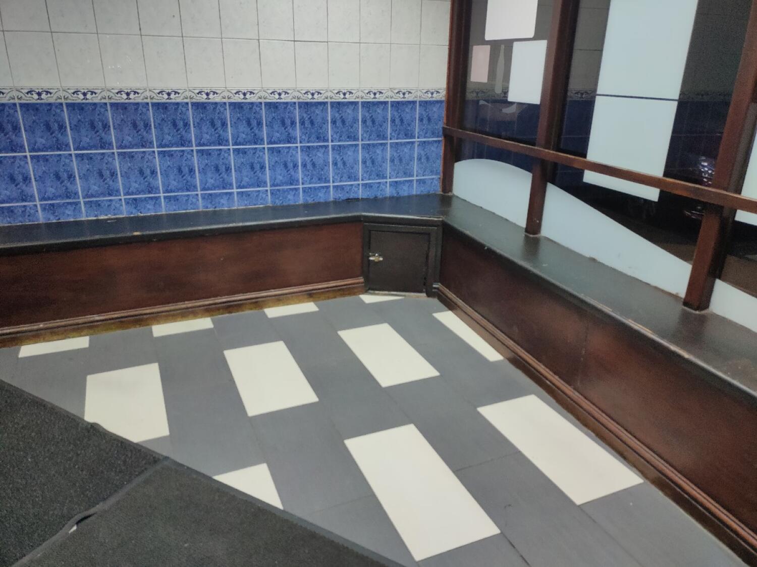 Indoor – Front space