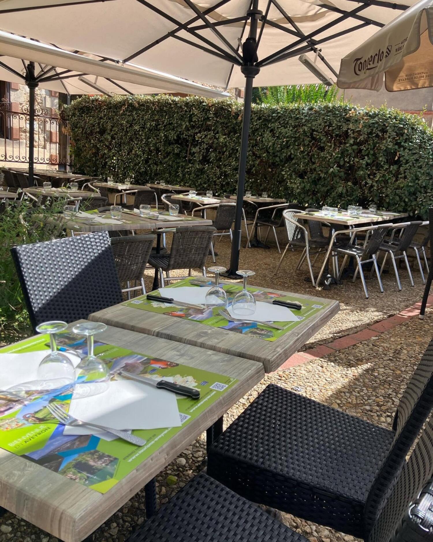 Outdoor - Side space