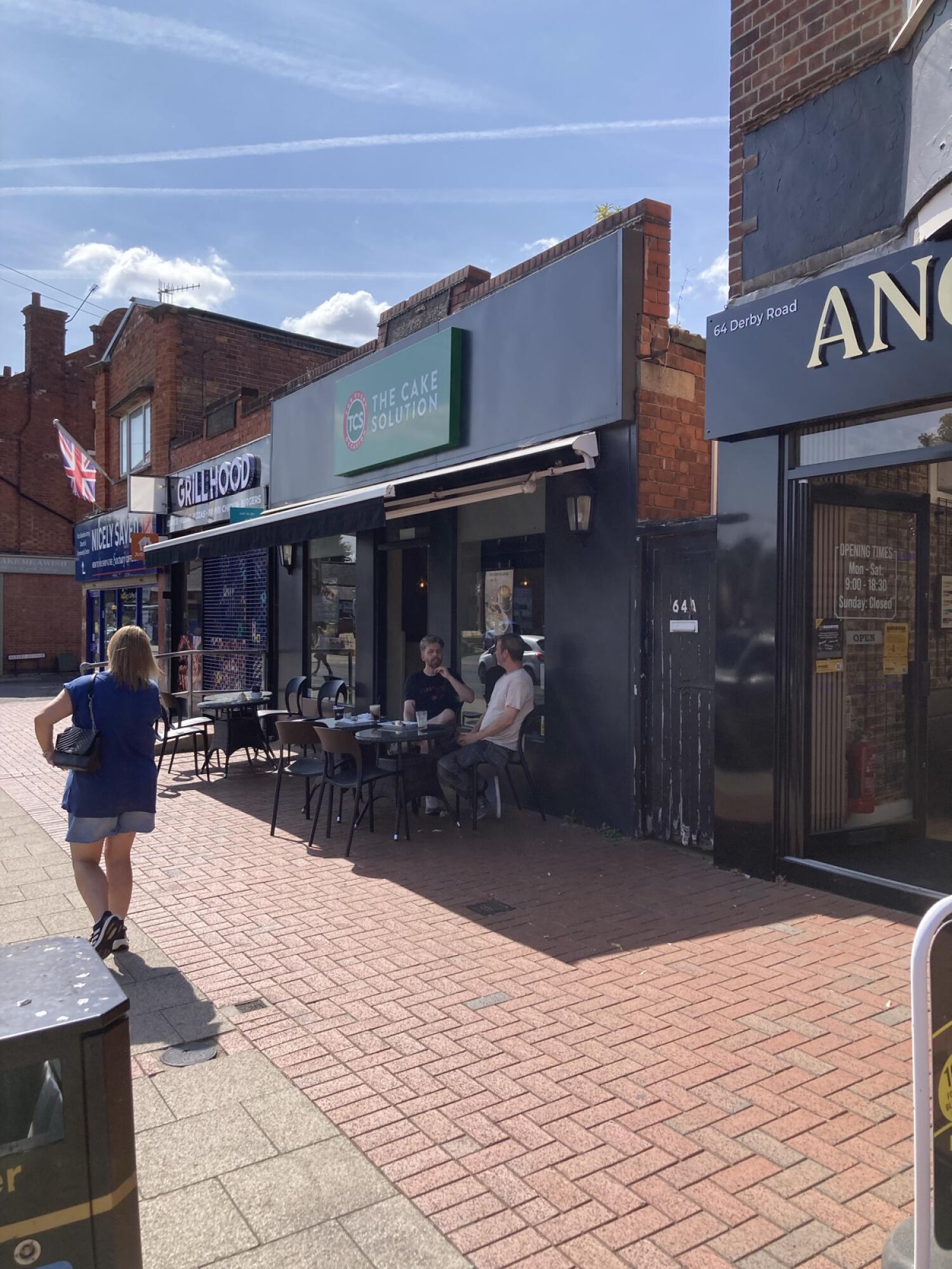 Outdoor – Front or street space