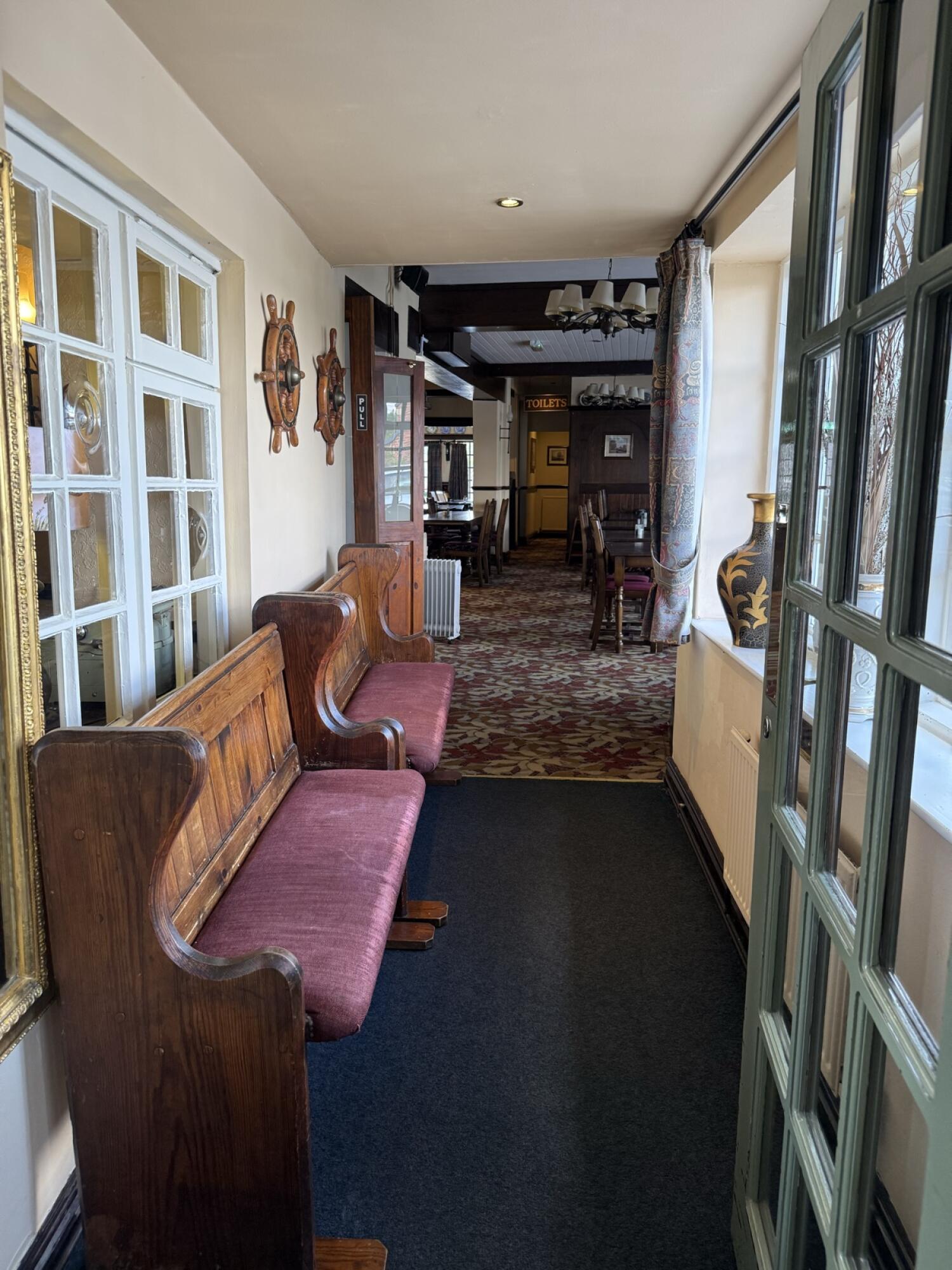 Indoor – Front space