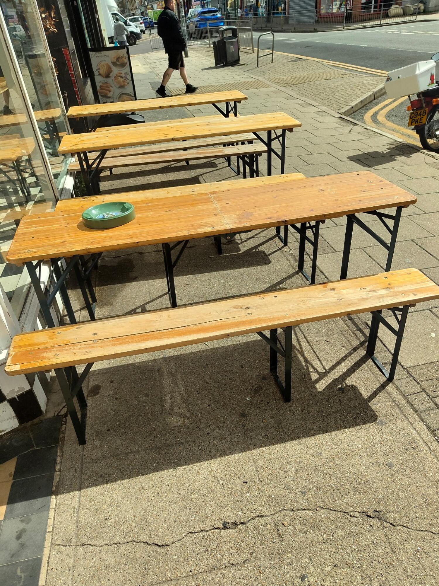 Outdoor – Front or street space