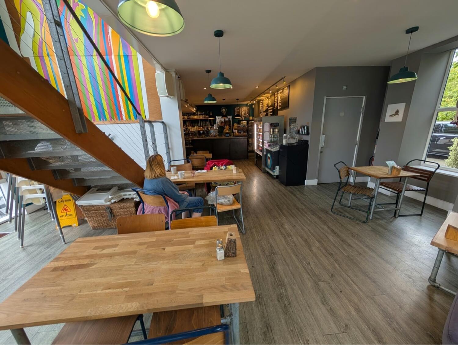 Indoor – Front space