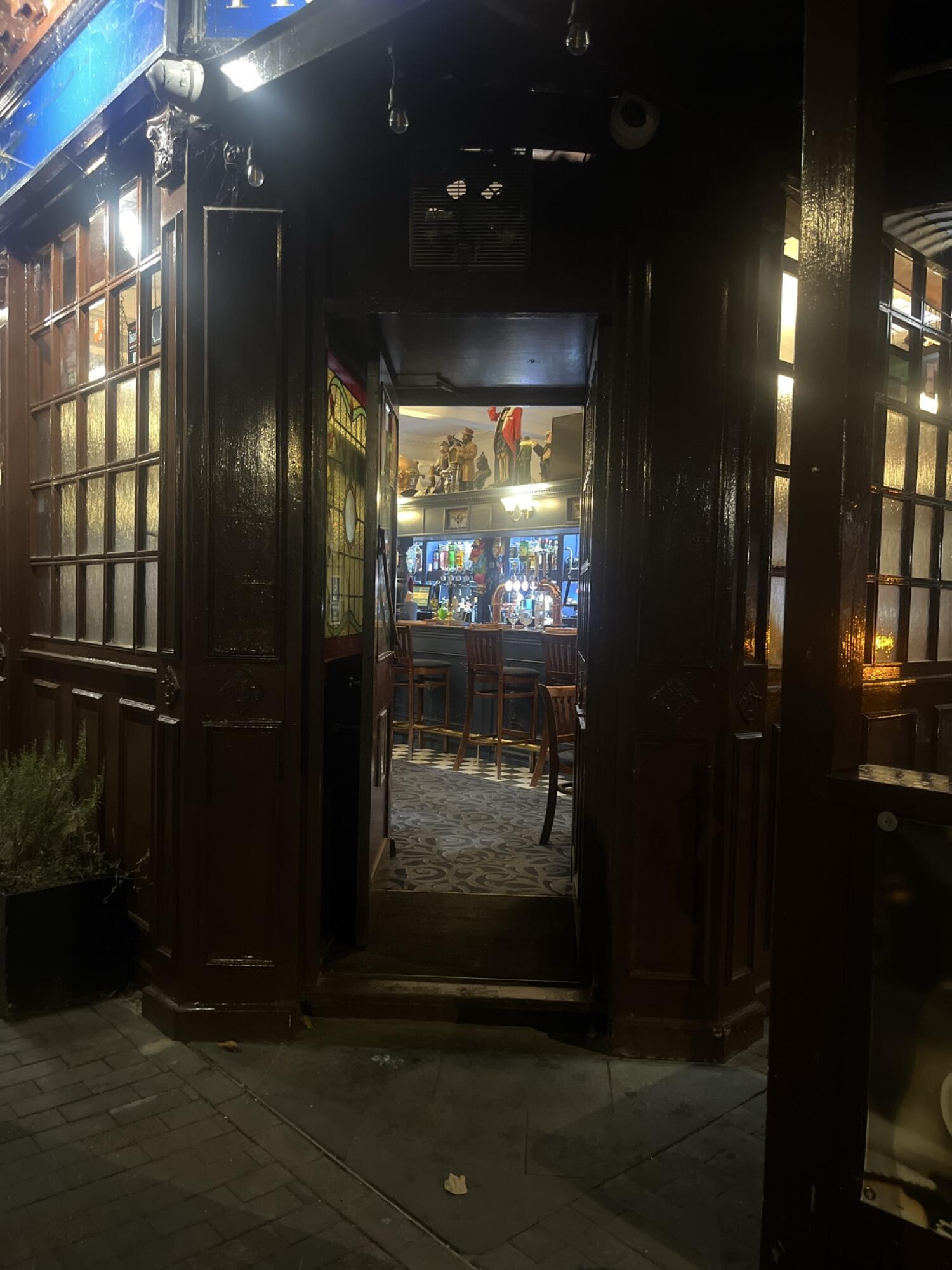 Coppermill Pub