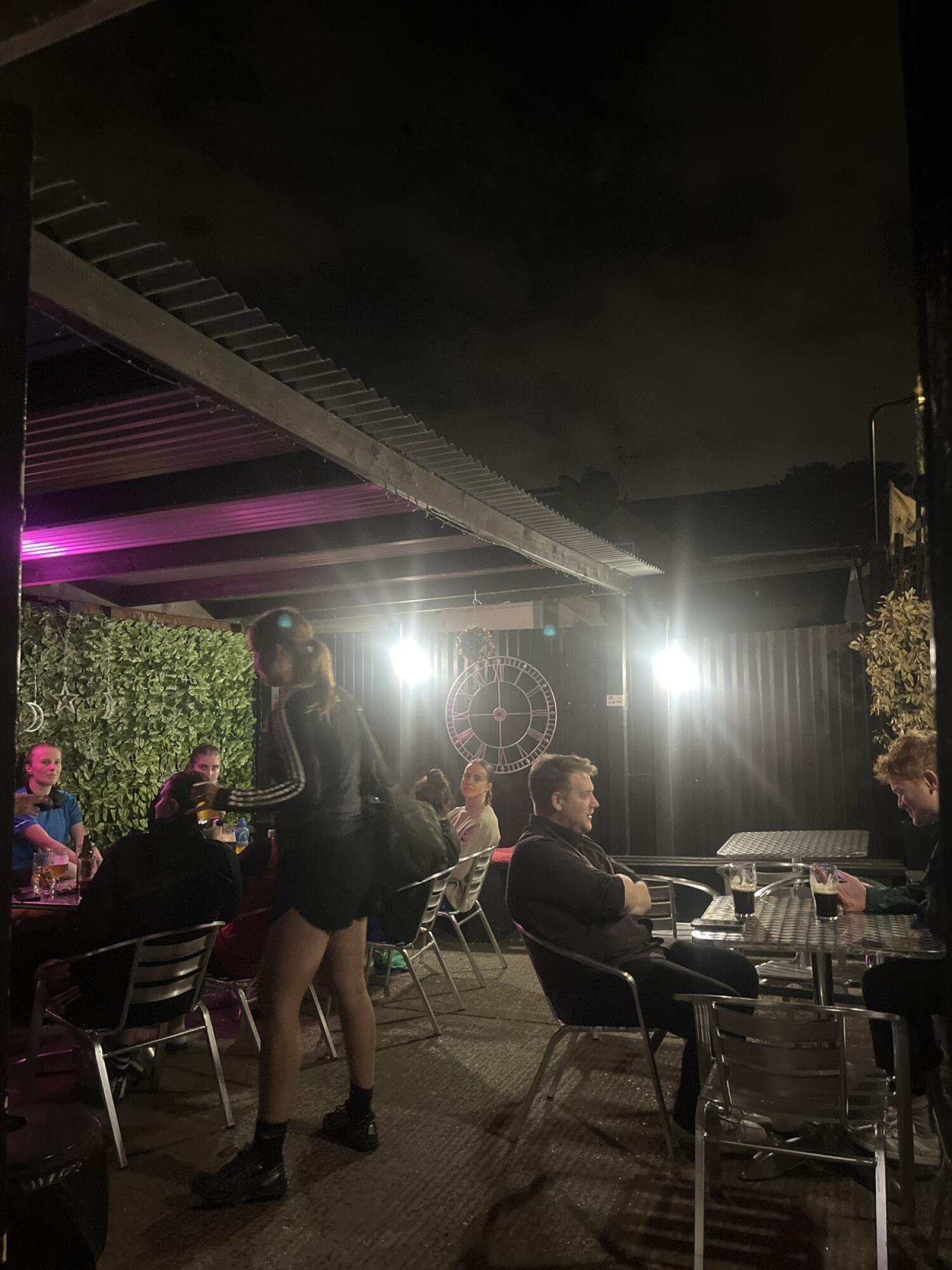 Outdoor – Back space