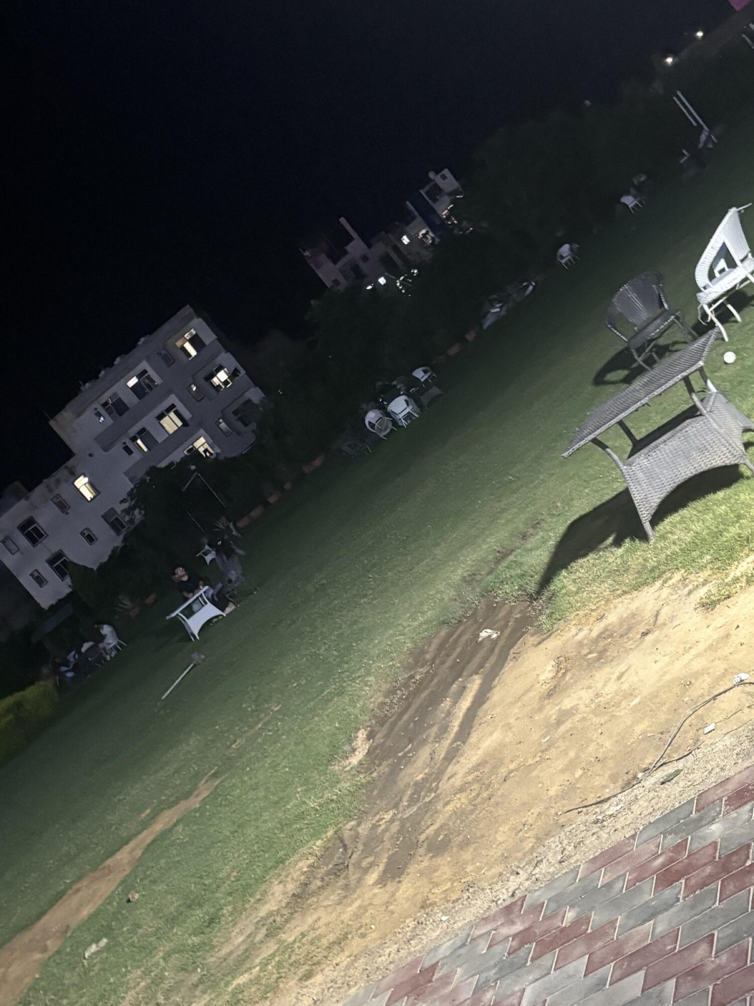 Outdoor – Back space