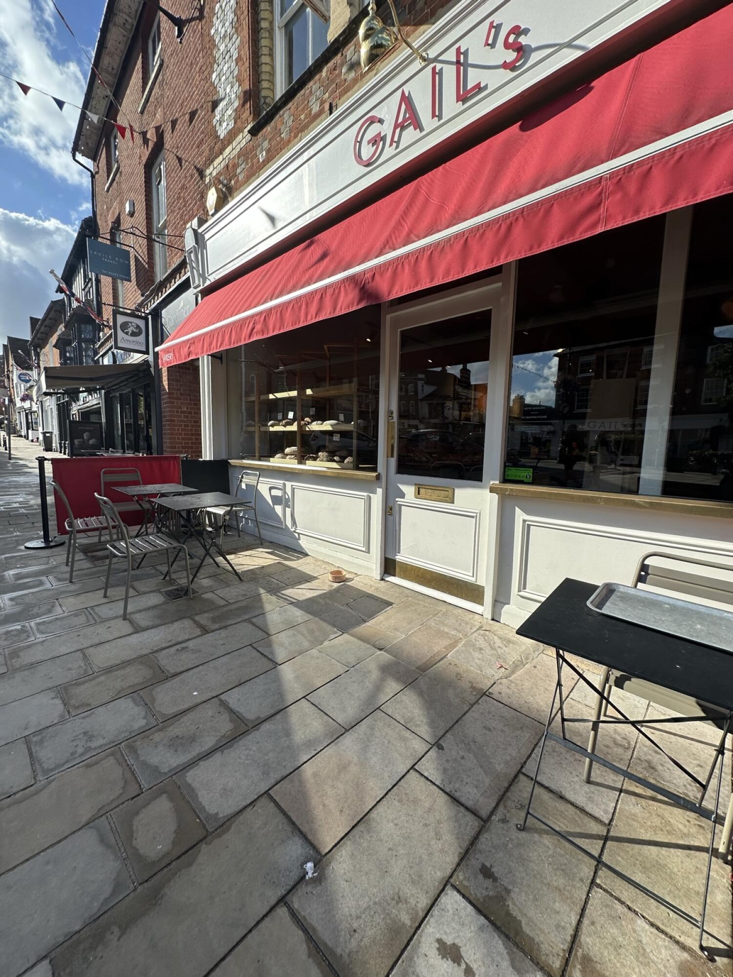 Outdoor – Front or street space