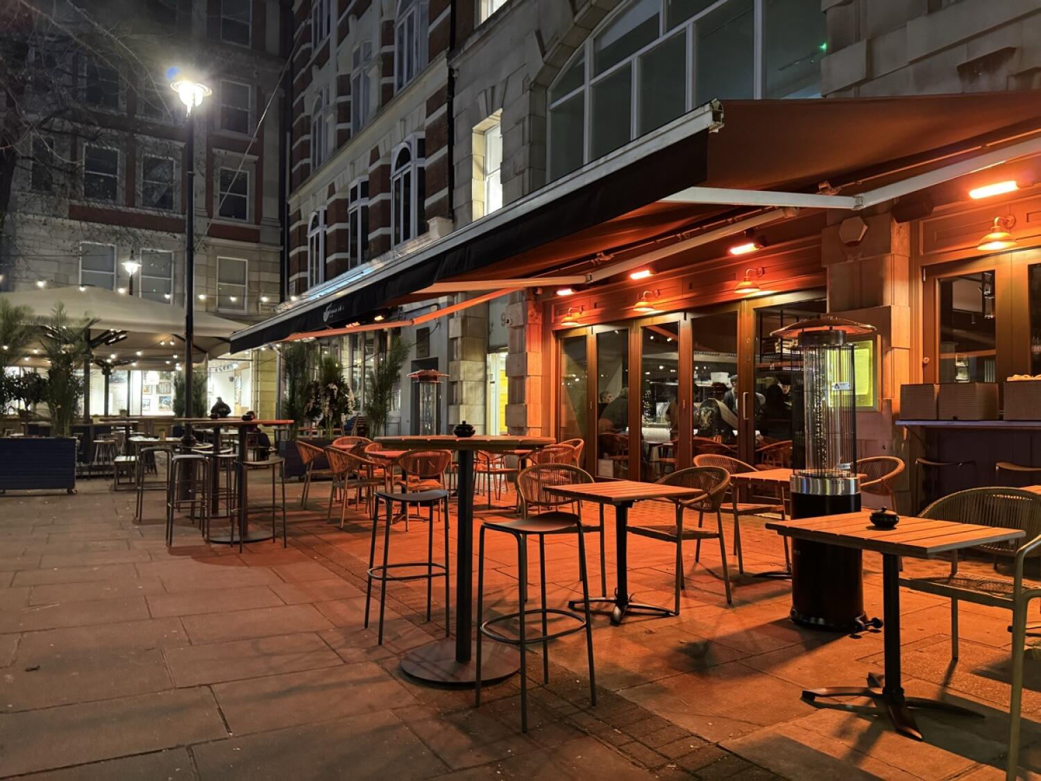 Outdoor – Front or street space
