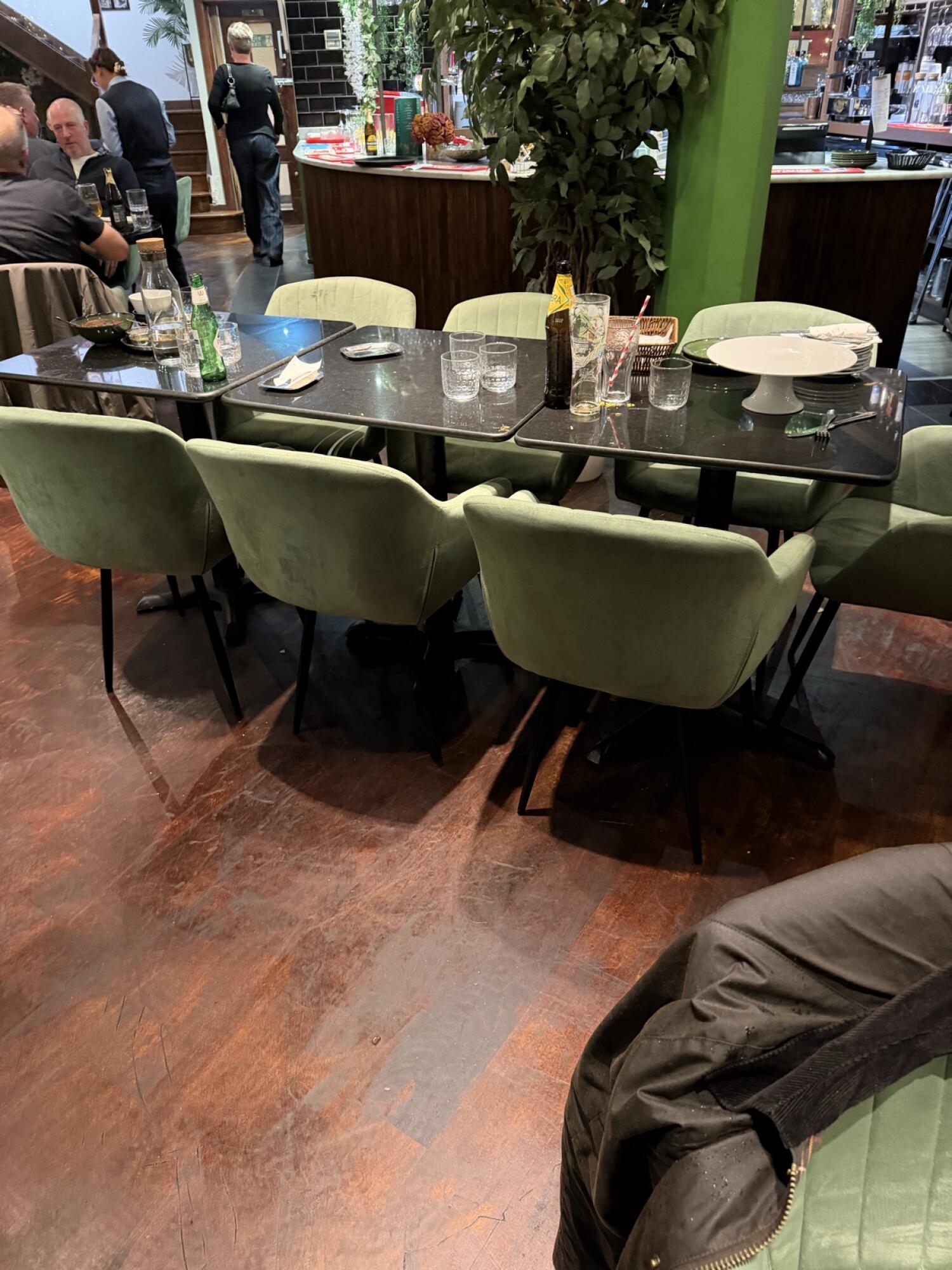 Indoor – Front space