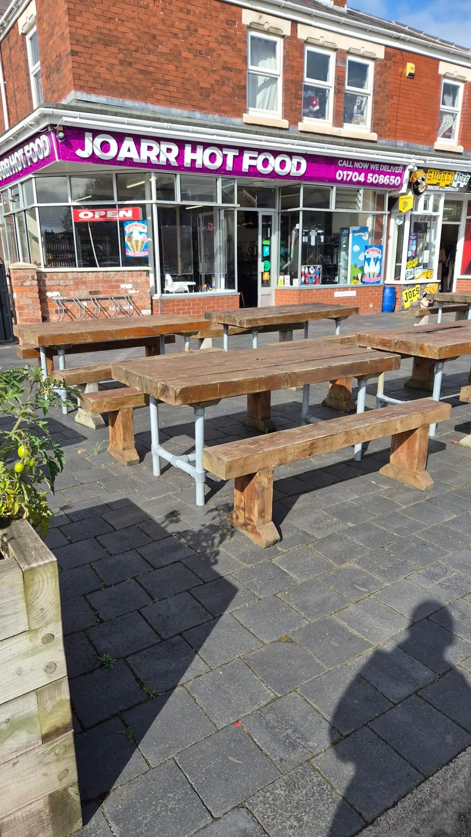 Outdoor – Front or street space