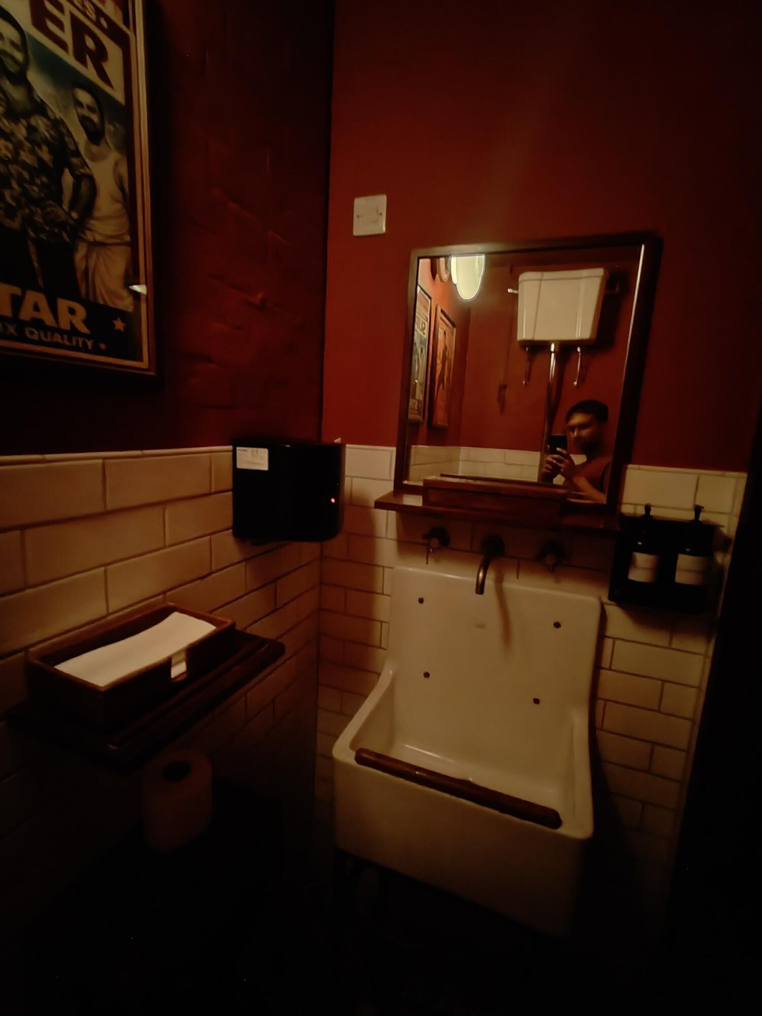 Sink in centre.