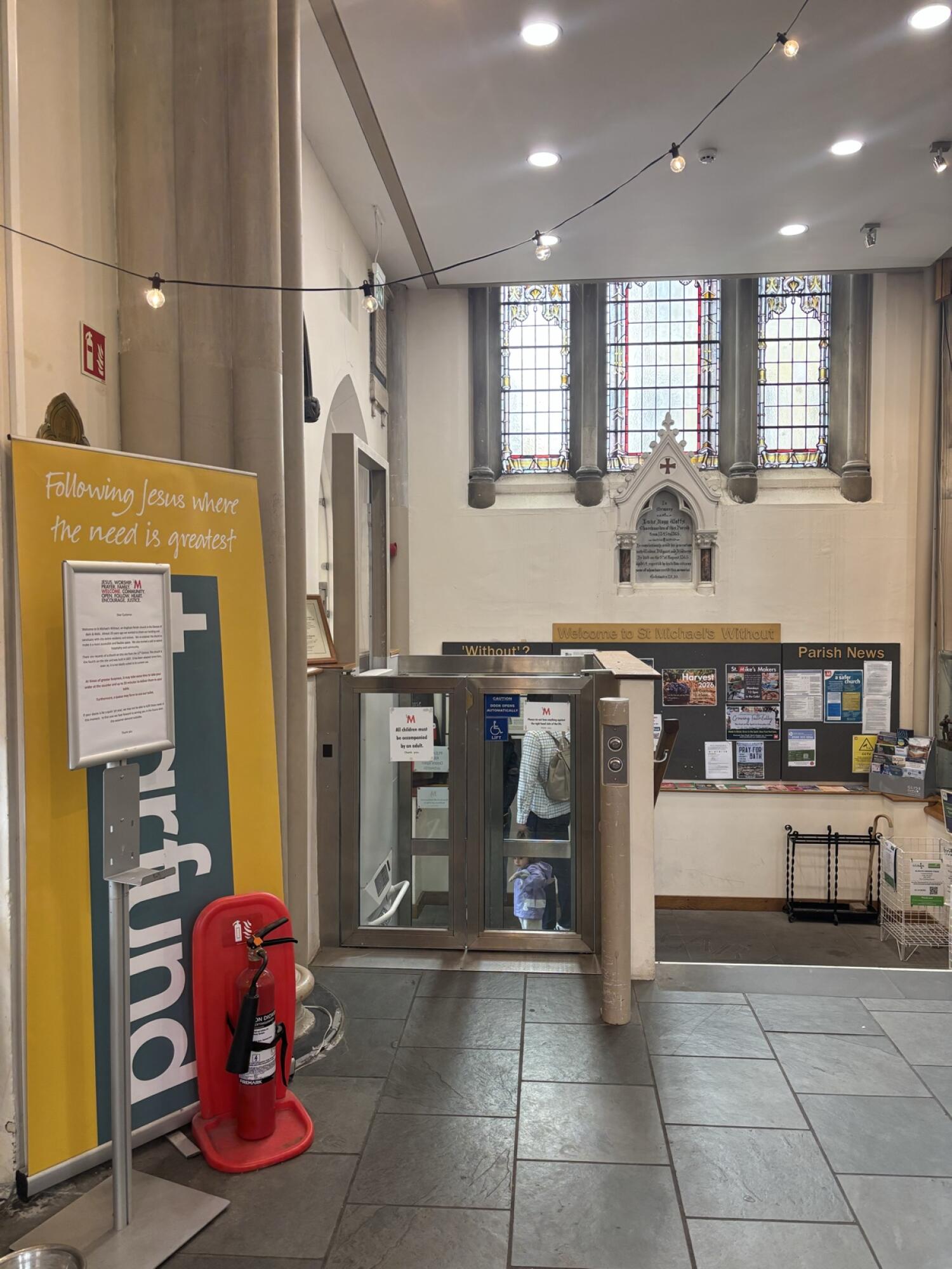 Indoor – Front space