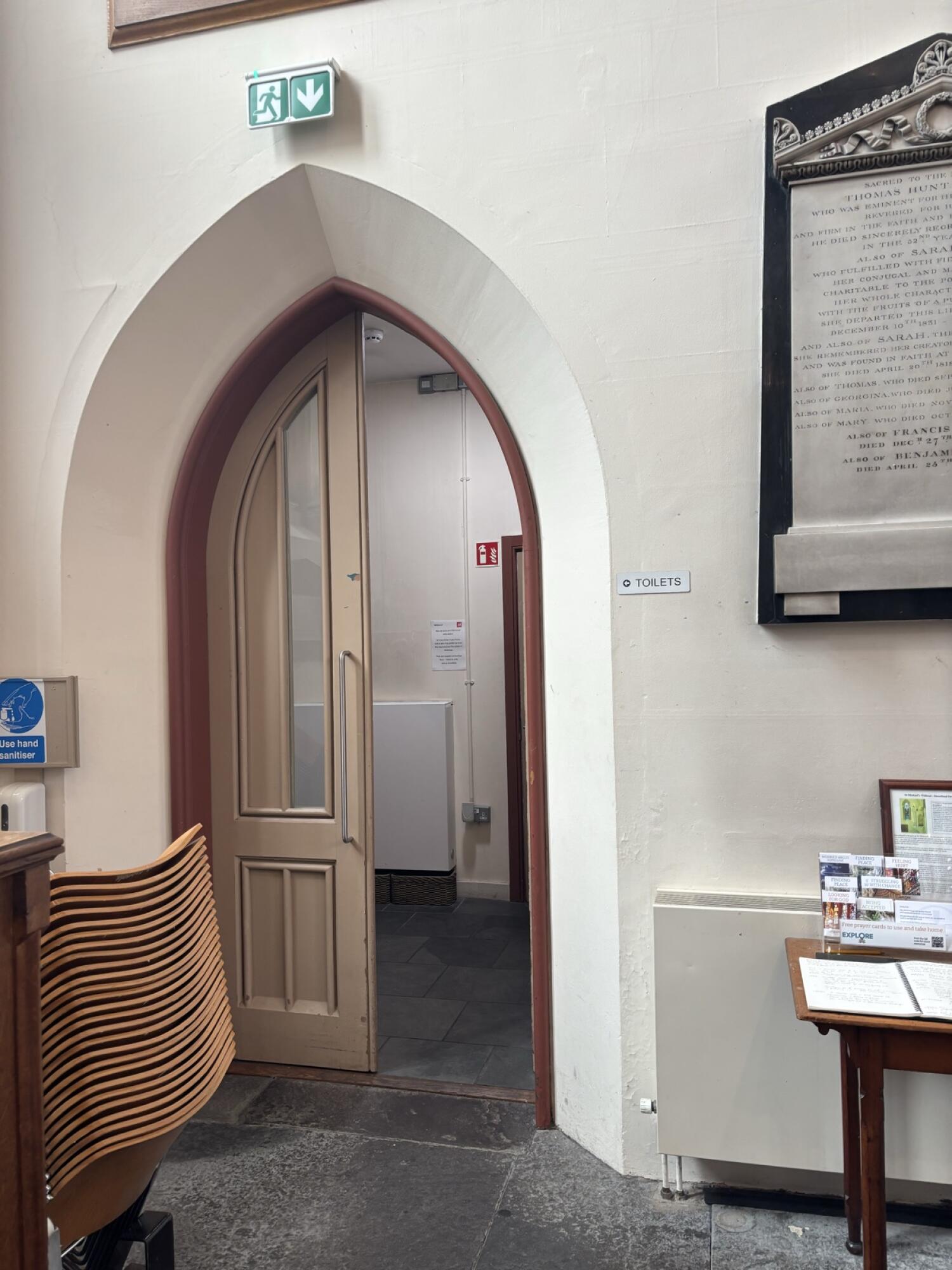Wheelchair-accessible bathroom