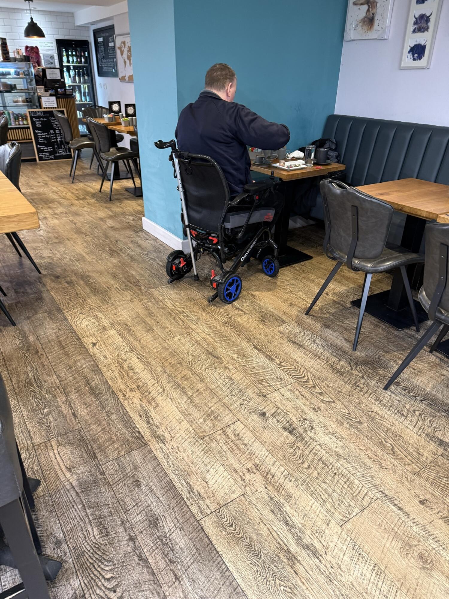 Indoor – Front space