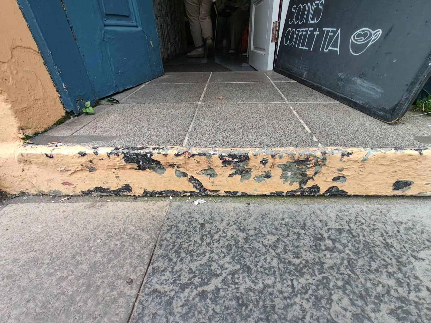 One small step up before the door.