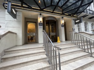 entrance into venue, revolving doors