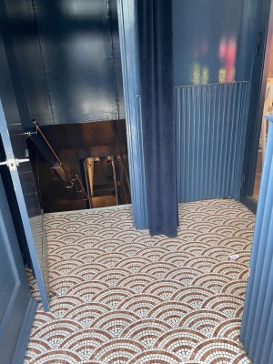 Taken after entering first door. Turn right at corridor to access next doors and enter  venue.