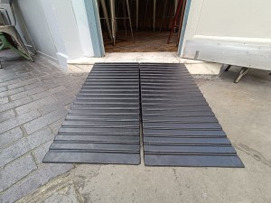 Portable ramp available upon request.