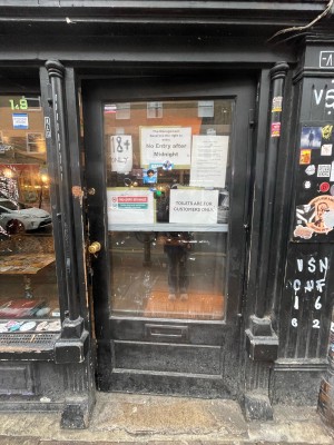 Photo of Montys Bar