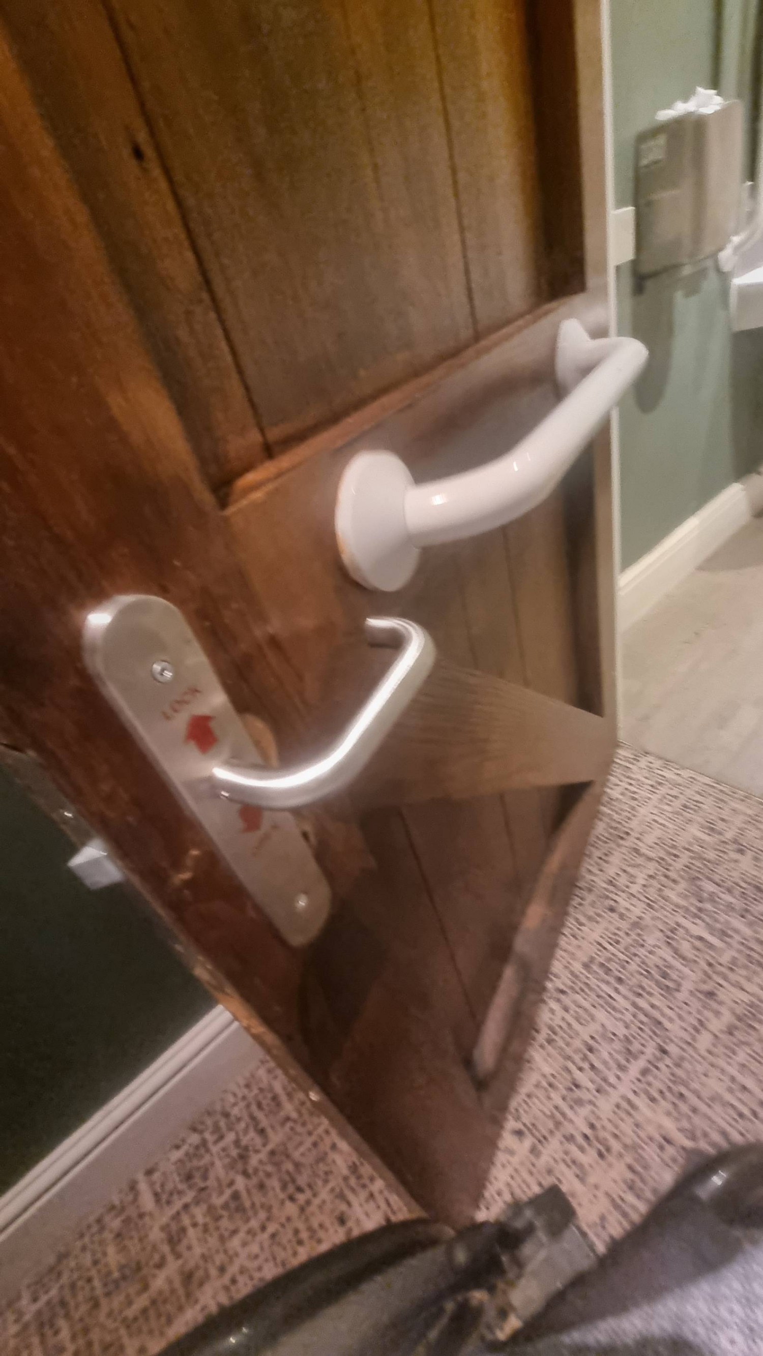 Radar key lift handle lock for door