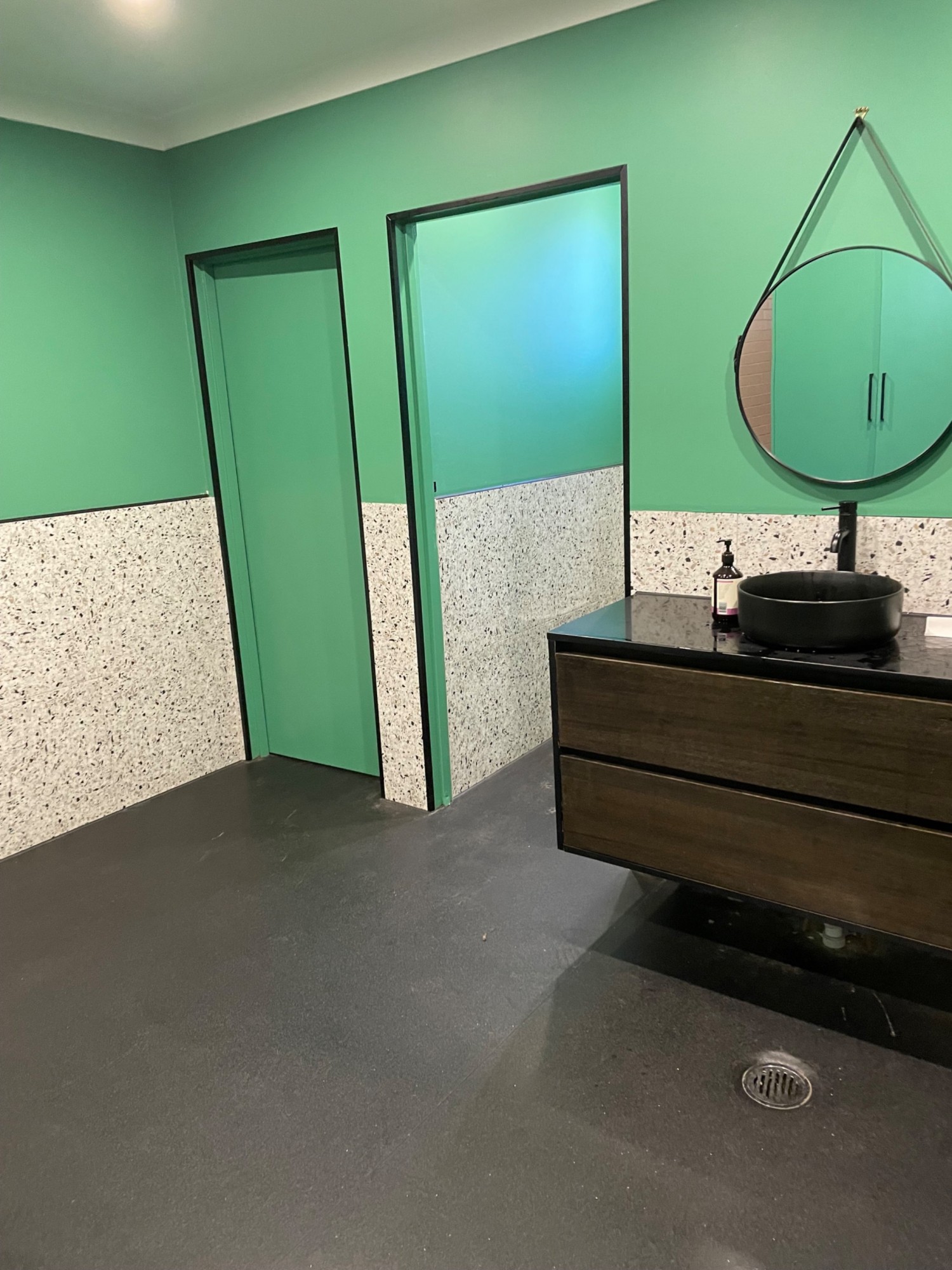 There are 3 bathrooms