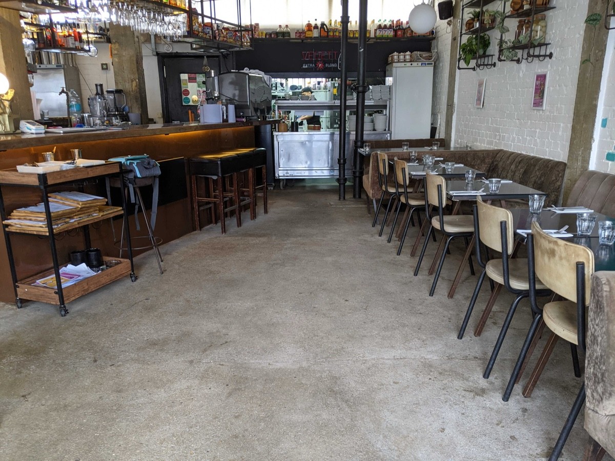 Indoor – Front space