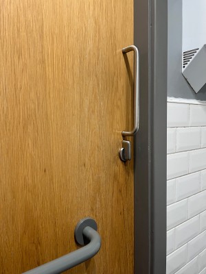 Turning lock