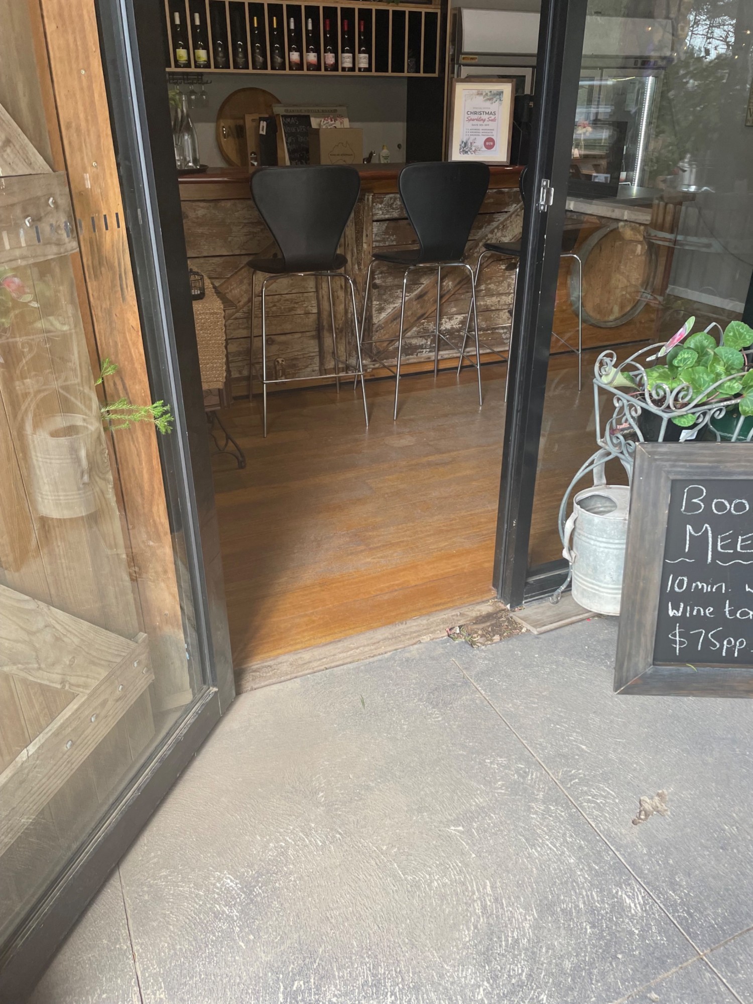 Main entrance 2-3 cm bump