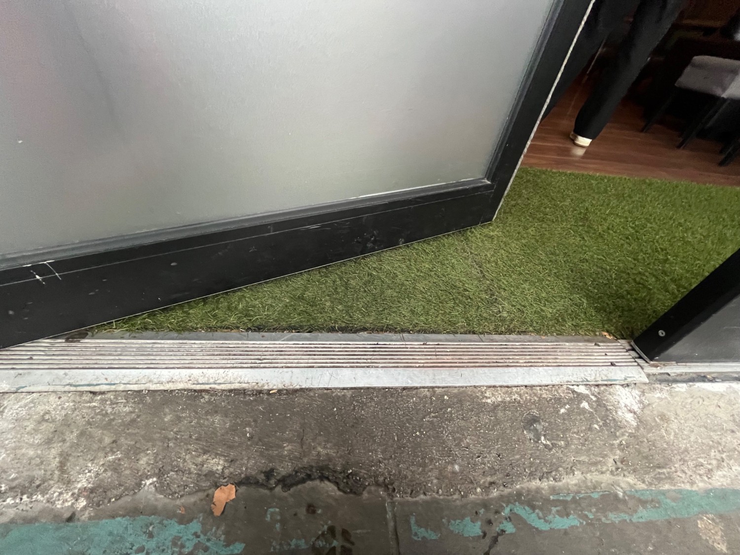 Small bump at foot of door.